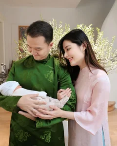Exciting New Year News and Milestones from Famous Vietnamese Celebrities - image 5