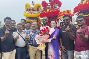 Quang Ninh Welcomes 4,500 Indian Tourists with Spectacular Lion Dance - image 9