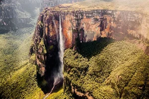 Chasing Giants: Exploring the Majesty of Earth's Tallest Waterfalls - image 6