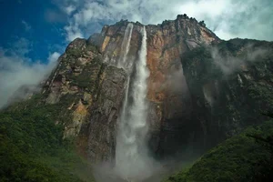 Chasing Giants: Exploring the Majesty of Earth's Tallest Waterfalls - image 4