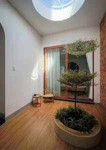 Thảo Nguyên House: A Stunning 2-Story Home with Elegant Curves in Kon Tum - image 7