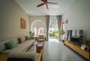 Thảo Nguyên House: A Stunning 2-Story Home with Elegant Curves in Kon Tum - image 0