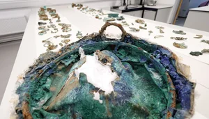 Stunning Treasure: Over 800 Ancient Artifacts Revealed in Secret Unveiling - image 4
