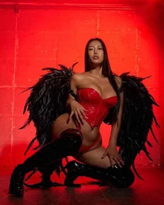 Where Is the First Korean Plus-Size Maxim Model Now? Breaking Beauty Standards - image 2