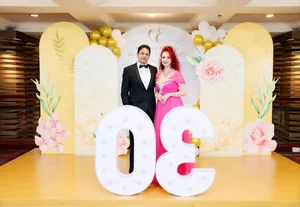 Miss Vietnam Dieu Hoa Celebrates 30th Wedding Anniversary with Indian Husband - image 6
