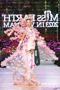 Miss Earth Contestants Bring Nature and Wildlife to Life in Stunning National Costumes - image 7
