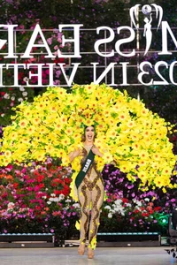 Miss Earth Contestants Bring Nature and Wildlife to Life in Stunning National Costumes - image 6