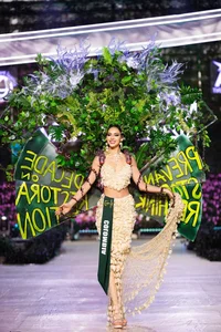 Miss Earth Contestants Bring Nature and Wildlife to Life in Stunning National Costumes - image 8