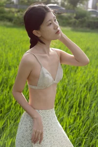 YiTuYu Art Language Vol.9804: Exquisite Portrait Photography Featuring Lu Mi - image 22