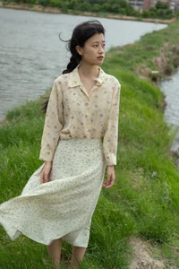 YiTuYu Art Language Vol.9804: Exquisite Portrait Photography Featuring Lu Mi - image 1
