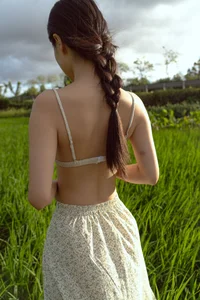 YiTuYu Art Language Vol.9804: Exquisite Portrait Photography Featuring Lu Mi - image 8