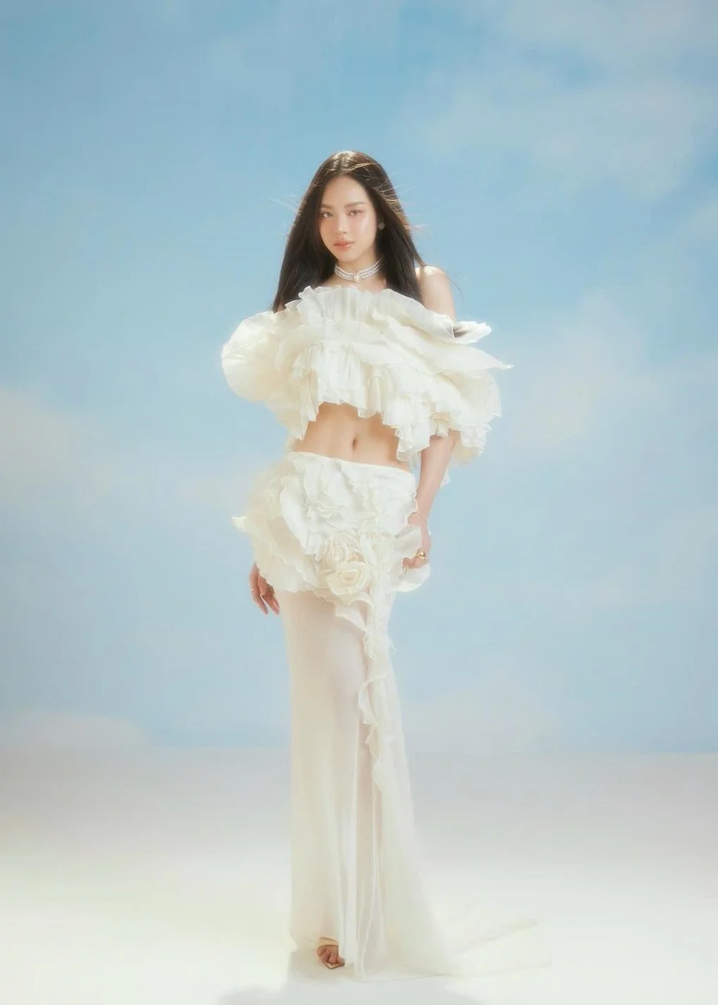 Miss Thanh Thuy Captivates in a Mesmerizing New Fashion Photoshoot