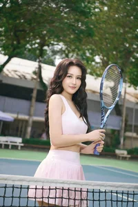 Miss Vietnam Mai Phuong Thuy’s Ironic and Awkward Moment Goes Viral Among Netizens - image 4