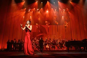 Hong Nhung Reimagines Hanoi Memories with Iconic Loudspeakers at Live Concert - image 7
