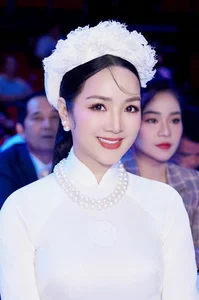Giang My and Ngoc Chau Shine in Elegant White Ao Dai - image 1