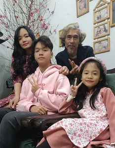 The Youthful Elegance of Actor Phu Don’s Wife 25 Years His Junior - image 2