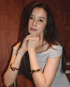 Thieu Bao Trang Channels 'Sophisticated Vibe' in Stunning Figure-Hugging Dress - image 8