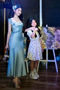 Inside the Glamorous 19-Year-Old Life of Quyen Linh’s Daughter Lọ Lem - image 10