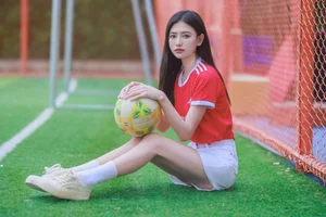 YiTuYu Art Language Vol.5132: Featuring the Elegant Tan Li Fang - image 15