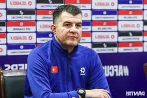 Coach Cristiano Roland Envisions a Bright Future for Vietnamese Football Following the Park Hang-seo Era - image 3