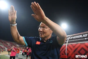 Coach Cristiano Roland Envisions a Bright Future for Vietnamese Football Following the Park Hang-seo Era - image 6