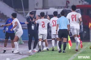 Coach Cristiano Roland Envisions a Bright Future for Vietnamese Football Following the Park Hang-seo Era - image 1