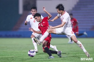 Coach Cristiano Roland Envisions a Bright Future for Vietnamese Football Following the Park Hang-seo Era - image 0