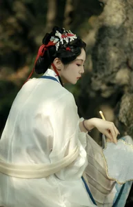 Exploring Aesthetic Elegance in YiTuYu Art Language Vol.7052 Featuring Yuan Bao - image 13