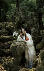 Exploring Aesthetic Elegance in YiTuYu Art Language Vol.7052 Featuring Yuan Bao - image 10
