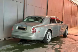 Rare 18-Year-Abandoned Rolls-Royce Phantom Listed for Sale in Hanoi - image 7