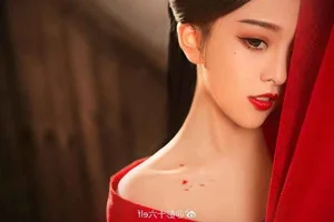 Real Beauty vs. Social Media Filters: The Truth Behind TikTok's Historical Costume Stars - image 0