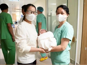 Medical Miracle: Saving a Premature Baby Born at 25 Weeks - image 1