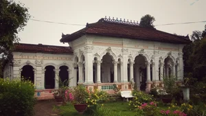 Discovering a Historic 200-Year-Old Ancient House in Vietnam's Mekong Delta - image 7