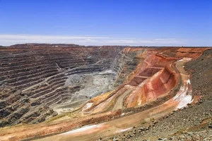 Unveiling the Secrets of the World's Largest Open-Pit Gold Mine - image 1