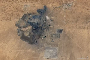 Unveiling the Secrets of the World's Largest Open-Pit Gold Mine - image 3
