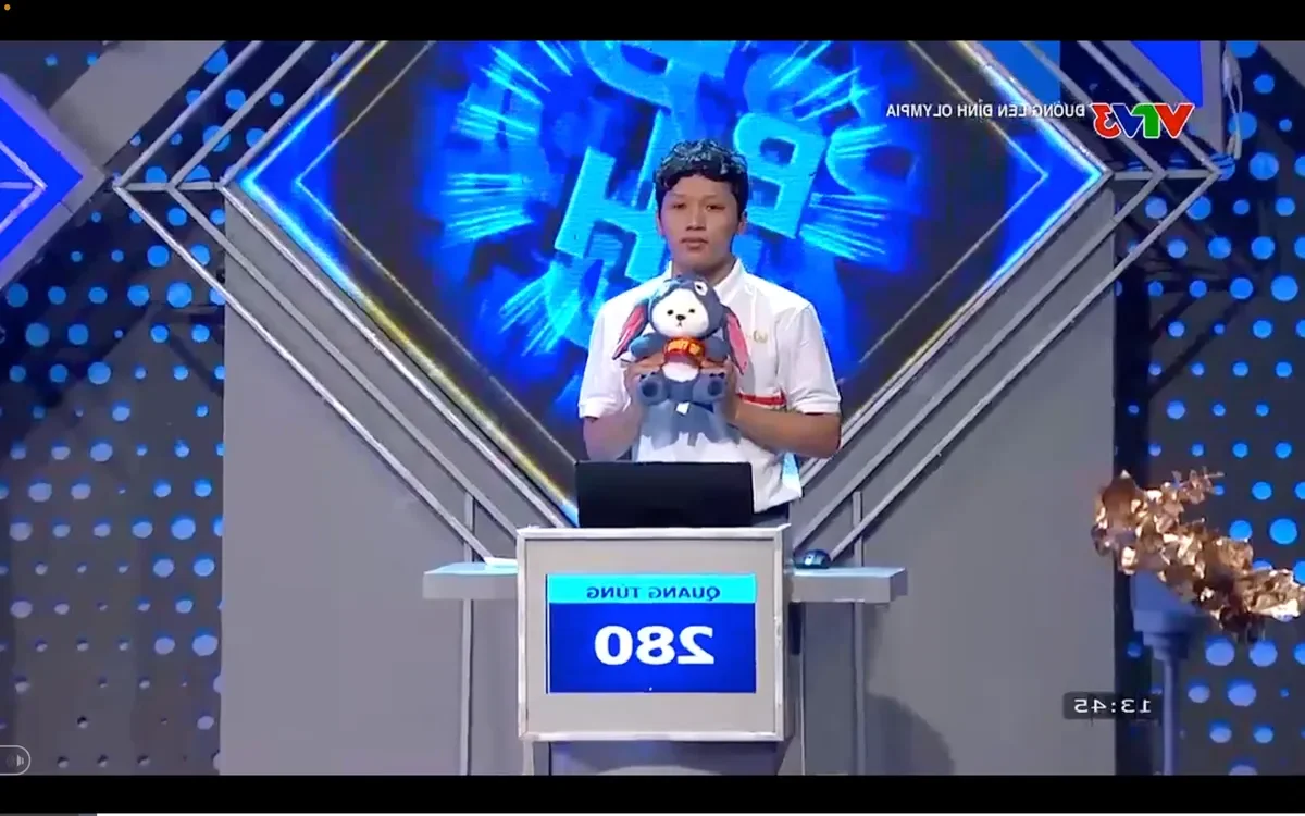Nghe An Student Secures Convincing Win on Road to Mount Olympia