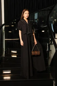 Hoang Thuy Linh’s Power Dressing: The Ultimate CEO Fashion Guide - image 9