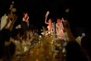 Van Lam and Yen Xuan Shine in Romantic Beachside Wedding - image 5