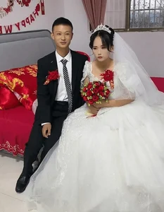 Viral Moment: Bride’s Hilarious Reaction to Groom’s Family Dowry Goes Viral - image 7