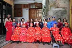 Celebrating Lunar New Year with a Massive 300-Member Family in Hanoi - image 2