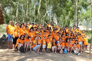 Celebrating Lunar New Year with a Massive 300-Member Family in Hanoi - image 4