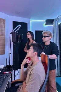 Vietnamese Singer Le Quyen Debuts Bold New Pixie Haircut in Latest Celebrity Gallery - image 6
