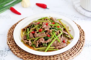 Perfect Stir-Fried Beef with Celery: The Secret Ingredient for an Unforgettable Asian Family Meal - image 2