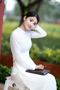 Charming Vietnamese Girls: A Stunning Collection of Natural Beauty Pack 7 - image 6
