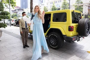 Miss World Krystyna Pyszková: The Doll-Like Elegance of the Reigning Queen - image 8
