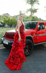 Miss World Krystyna Pyszková: The Doll-Like Elegance of the Reigning Queen - image 4