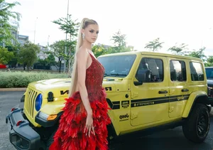 Miss World Krystyna Pyszková: The Doll-Like Elegance of the Reigning Queen - image 6