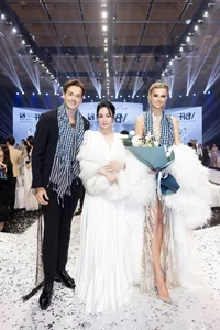 Miss World Krystyna Pyszková: The Doll-Like Elegance of the Reigning Queen - image 12