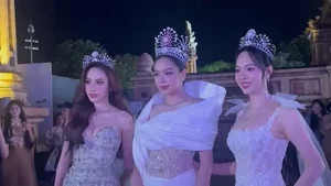 Elegant Evening Gowns: Top 15 Finalists Shine at the Miss Vietnam Beauty Pageant Gallery - image 9