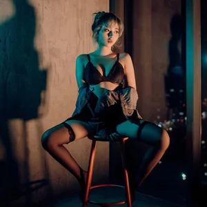 VCS Female Esports Referee Stuns Fans with Gorgeous Bikini Photoshoot - image 5